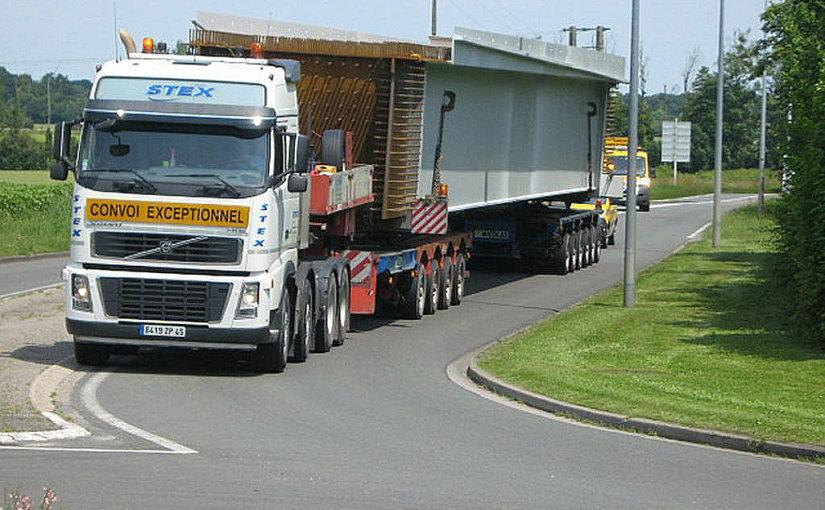Transport de caisson de pont métallique