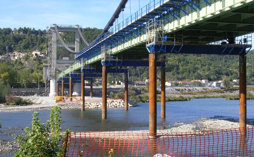 Pont suspendu du TEIL (07)