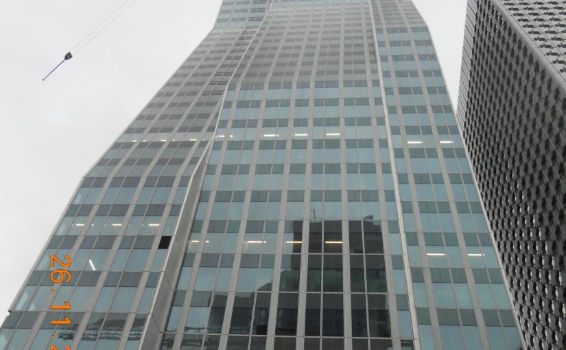 Tour Majunga – Coiffe métallique et passerelle – LA DEFENSE (92)