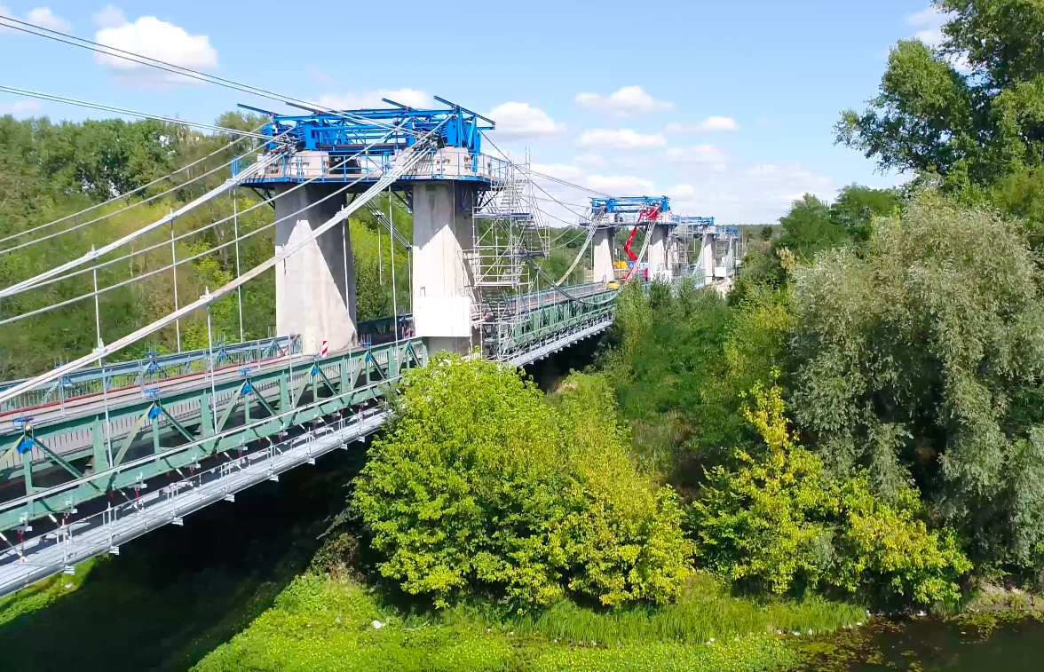 Reprise Du Chantier De Renovation Du Pont De Chatillon Sur Loire 45 Baudin Chateauneuf